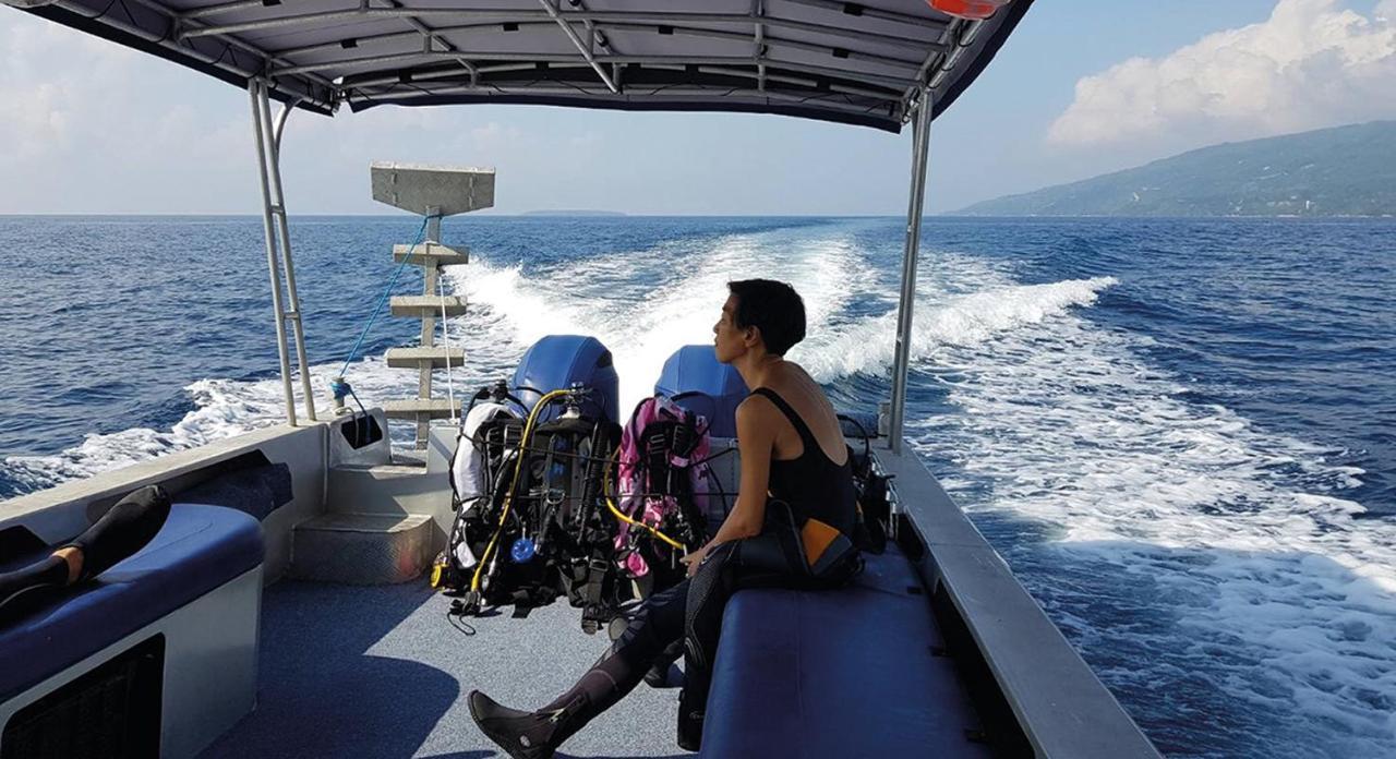 Emoha Dive Resort Santander Zewnętrze zdjęcie